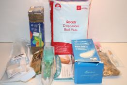 9X ASSORTED ITEMS (IMAGE DEPICTS STOCK/CLEAR BOX NOT INCLUDED)Condition ReportAppraisal Available on