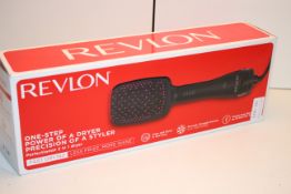 BOXED REVLON ONE-STEP POWER OF A DRYER PERFECTIONIST 2-IN-1 DRYER RRP £52.50Condition