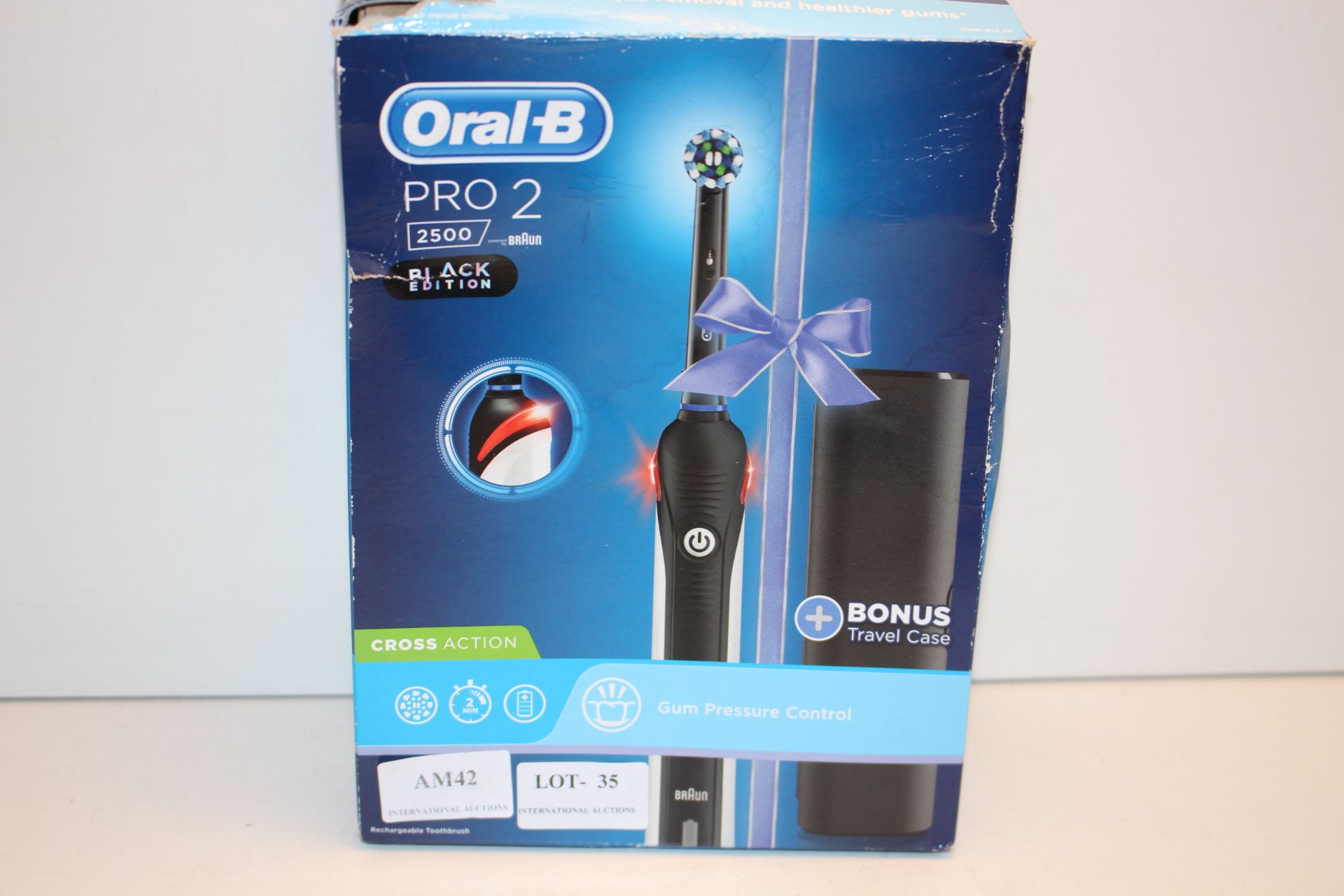 BOXED ORAL B POWERED BY BRAUN PRO 2 BLACK EDITION 2500 TOOTHBRUSH RRP £32.49Condition