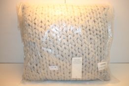 BAGGED KNITTED CUSHION Condition ReportAppraisal Available on Request- All Items are Unchecked/