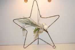 BOXED STAR WREATH RRP £7.99Condition ReportAppraisal Available on Request- All Items are Unchecked/