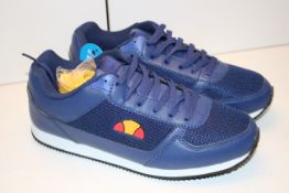 BAGGED ELLESSE ROYAL NAVY TRAINERS SIZE 7 RRP £22.99Condition ReportAppraisal Available on