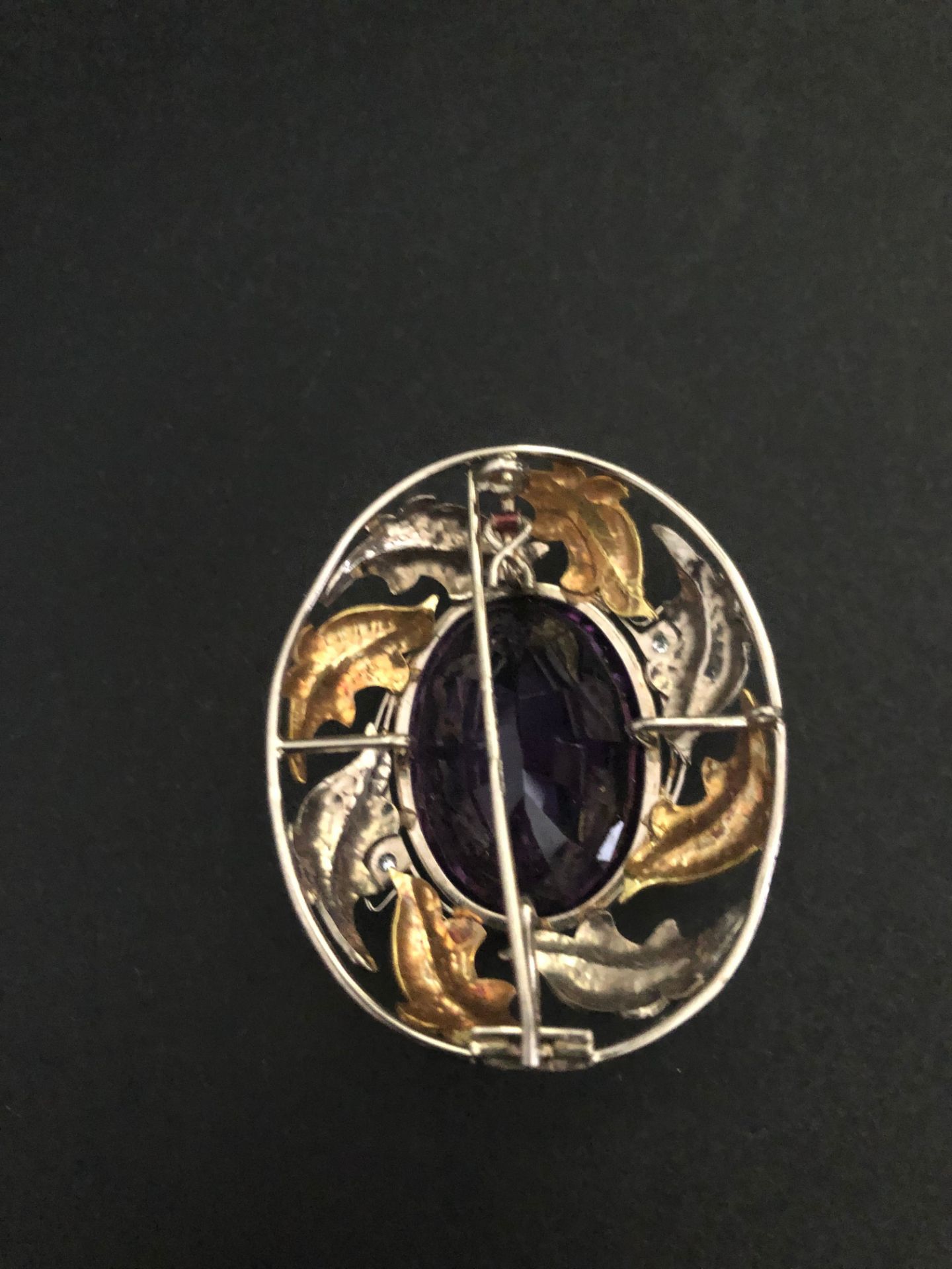 9 Carat Yellow & White Gold Brooch - Image 2 of 2