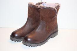 BOXED COTSWOLD LADIES BOOTS UK SIZE 4Condition ReportAppraisal Available on Request- All Items are