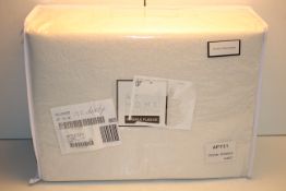 BAGGED AT HOME COLLECTION CUDDLE FLEECE CREAM DOUBLE FITTED SHEET AP731Condition ReportAppraisal