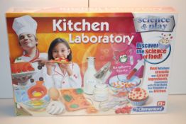 BOXED BRAND NEW CLEMENTONI SCIENCE & PLAY KITCHEN LABORATORY RRP £39.99Condition ReportAppraisal