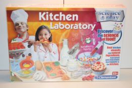 BOXED BRAND NEW CLEMENTONI SCIENCE & PLAY KITCHEN LABORATORY RRP £39.99Condition ReportAppraisal
