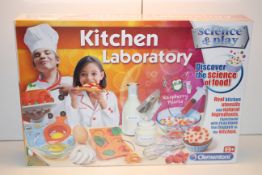 BOXED BRAND NEW CLEMENTONI SCIENCE & PLAY KITCHEN LABORATORY RRP £39.99Condition ReportAppraisal