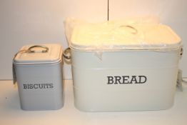 2X ASSORTED UNBOXED KITCHENCRAFT LIVING NOSTALGIA TIN ITEMS TO INCLUDE BREAD BIN & BISCUIT