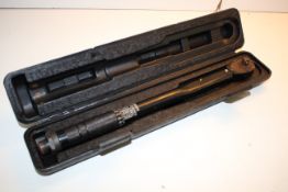 UNBOXED WITH CASE TORQUE WRENCHCondition ReportAppraisal Available on Request- All Items are