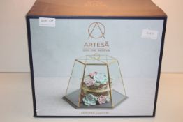 BOXED ARTESA SERVING CLOCHE RRP £49.99Condition ReportAppraisal Available on Request- All Items
