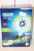 BOXED ORAL B POWERED BY BRAUN PRO 650 3D ACTION TOOTHBRUSH RRP £24.99Condition ReportAppraisal