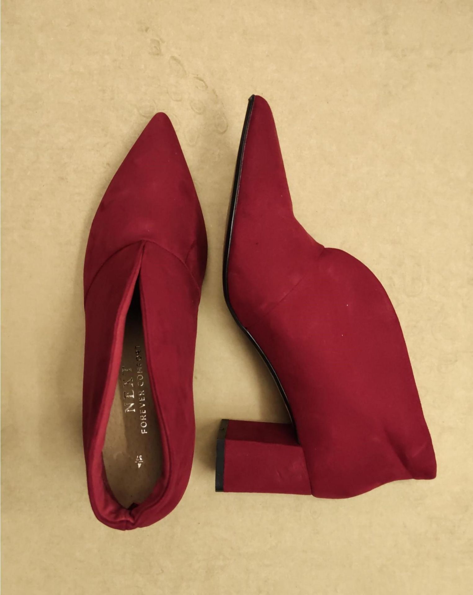 1 x RED SUEDE ANKLE HEEL SIZE 4 £40Condition ReportALL ITEMS ARE BRAND NEW WITH TAGS UNLESS - Image 2 of 2