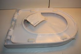 UNBOXED WHITE TOILET SEAT (IMAGE DEPICTS STOCK)Condition ReportAppraisal Available on Request- All