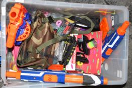 14X ASSORTED ITEMS TO INCLUDE NERF GUNS, TOYS & OTHER (IMAGE DEPICTS STOCK/CLEAR BOX NOT INCLUDED)