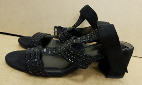 1 X UNBOXED BLACK STRAPPY SANDAL HEELS SIZE 5 £38Condition ReportALL ITEMS ARE BRAND NEW WITH TAGS
