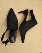 1 X UMBOXED BLACK SLINGBACK KITTEN HEELS SIZE 5W £38Condition ReportALL ITEMS ARE BRAND NEW WITH