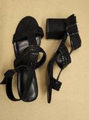 1 x UNBOXED BLACK STRAPPY SANDAL HEELS SIZE 8 £38Condition ReportALL ITEMS ARE BRAND NEW WITH TAGS