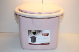 BOXED BRANQ COMPACT TOILET 22LITRE RRP £39.99Condition ReportAppraisal Available on Request- All