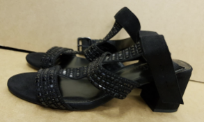 1 X UNBOXED BLACK STRAYY SANDAL HEEL SIZE 6 £38Condition ReportALL ITEMS ARE BRAND NEW WITH TAGS