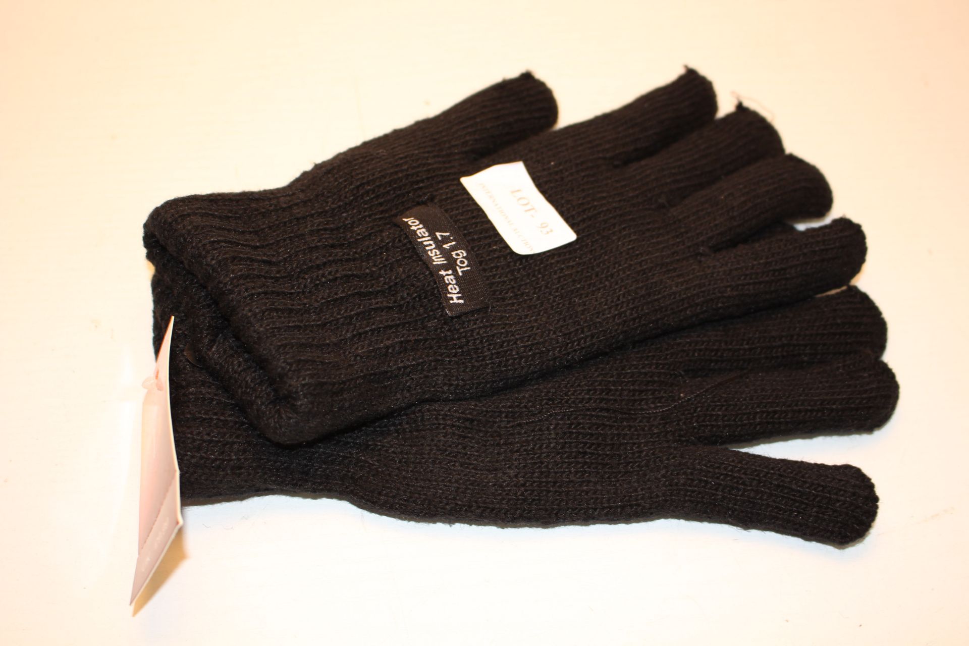 10X ASSORTED GLOVES & HATS Condition ReportAppraisal Available on Request- All Items are Unchecked/