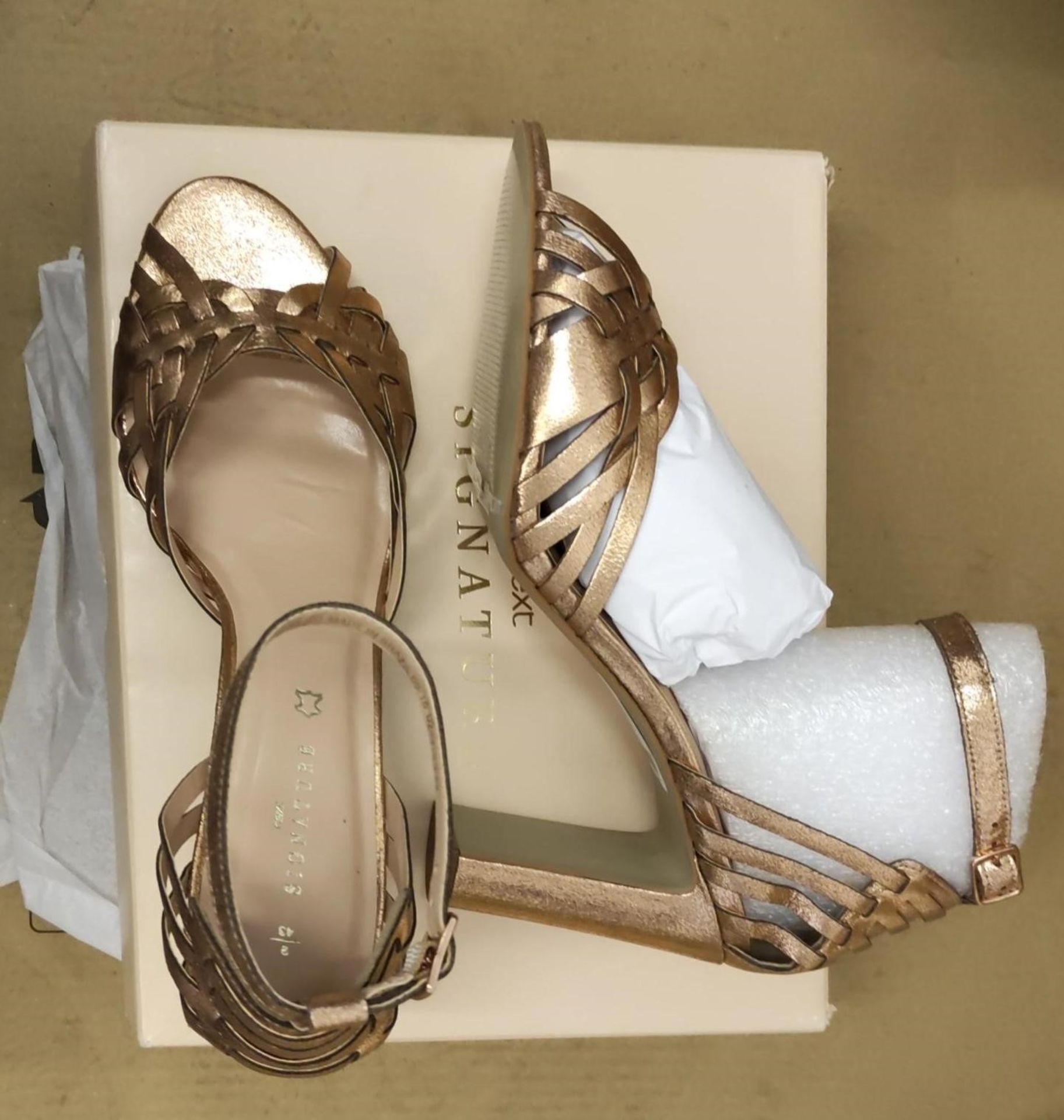 1 X BOXED SIGANTURE COLLECTION PINK/GOLD SHINY OPEN TOE STRAPPY HEELS SIZE 9 £60Condition