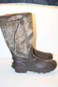 UNBOXED CAMO WELLINGTON BOOTS UK SIZE 12Condition ReportAppraisal Available on Request- All Items