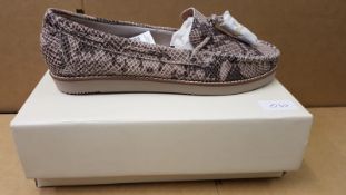 1 X BOXED PINK SNAKEPRIINT TASSLED LOAFERS SIZE 7 £45Condition ReportALL ITEMS ARE BRAND NEW WITH