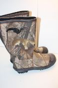 UNBOXED CAMO WELLINGTON BOOTS UK SIZE 11Condition ReportAppraisal Available on Request- All Items