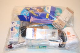 12X ASSORTED ITEMS (IMAGE DEPICTS STOCK)Condition ReportAppraisal Available on Request- All Items