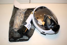 BAGGED FULL FACE SNORKEL MASK - LENSE STICKER STILL IN PLACECondition ReportAppraisal Available on