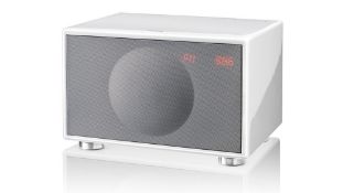 BOXED BRAND NEW GENEVA CLASSIC M A181 SPEAKER, FM & DAB, BLUETOOTH, WHITE, RRP-£400.00Condition