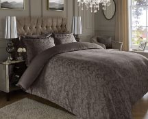 BASTOW 600 TC JACQUARD DEVET COVER SET KINGSIZE RRP £44.99Condition ReportAppraisal Available on