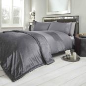 CAVALLARO DUVET COVER SET DOUBLE IN GREY RRP £21.49Condition ReportAppraisal Available on Request-