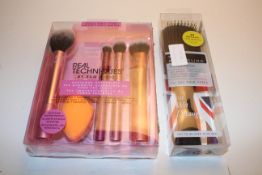 2X ASSORTED MAKE-UP ITEMS (IMAGE DEPICTS STOCK)Condition ReportAppraisal Available on Request- All