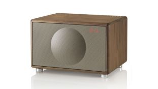 BOXED BRAND NEW GENEVA CLASSIC M A180 SPEAKER, FM & DAB, BLUETOOTH, WALNUT, RRP-£400.00Condition