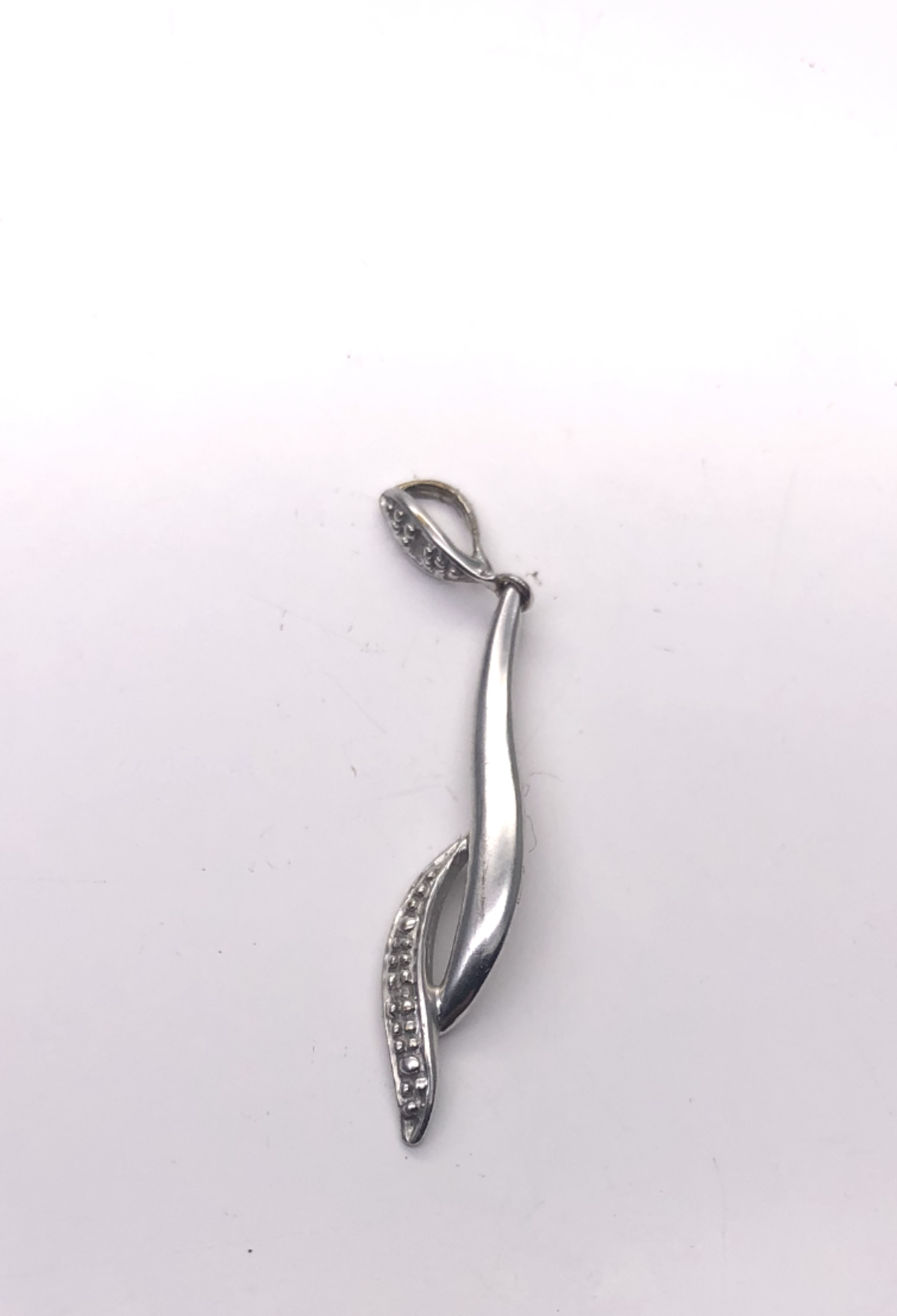 9ct White Gold Diamond Pendant