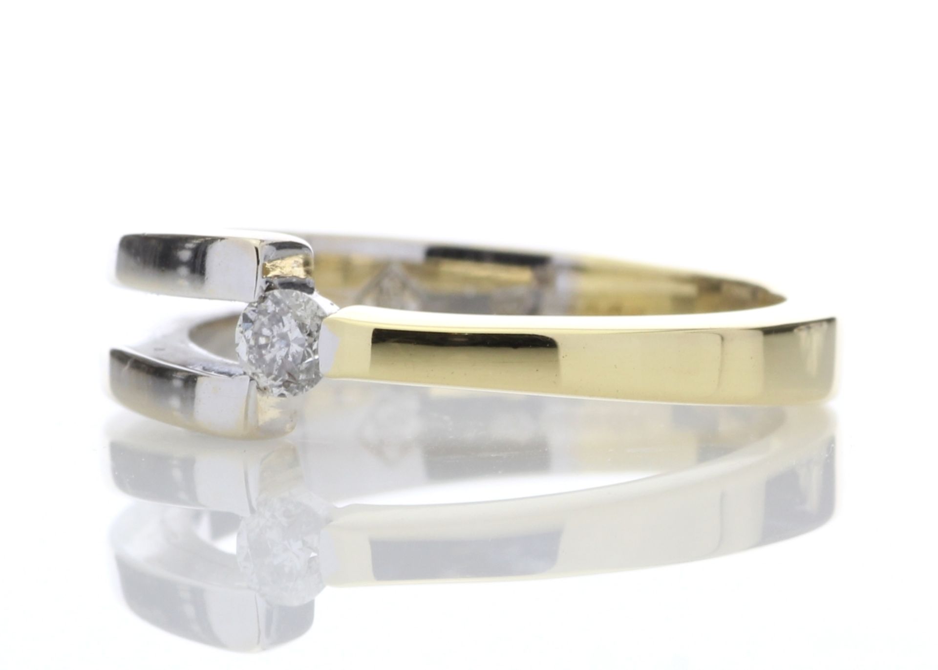 18ct Single Stone Two Tone Diamond Set Ring H SI 0.13 Carats - Valued by AGI £2,355.00 - A - Image 2 of 8