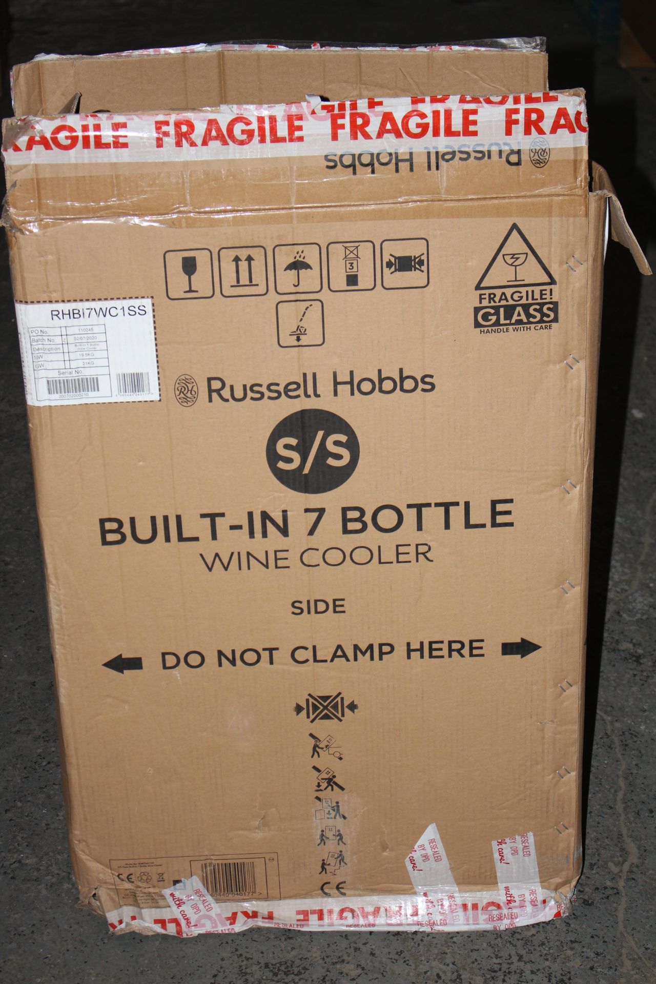 BOXED RUSSELL HOBBS BUILT-IN 7 BOTTLE WINE COOLER MODEL: RHB17WC1SS RRP £184.00Condition - Image 2 of 2