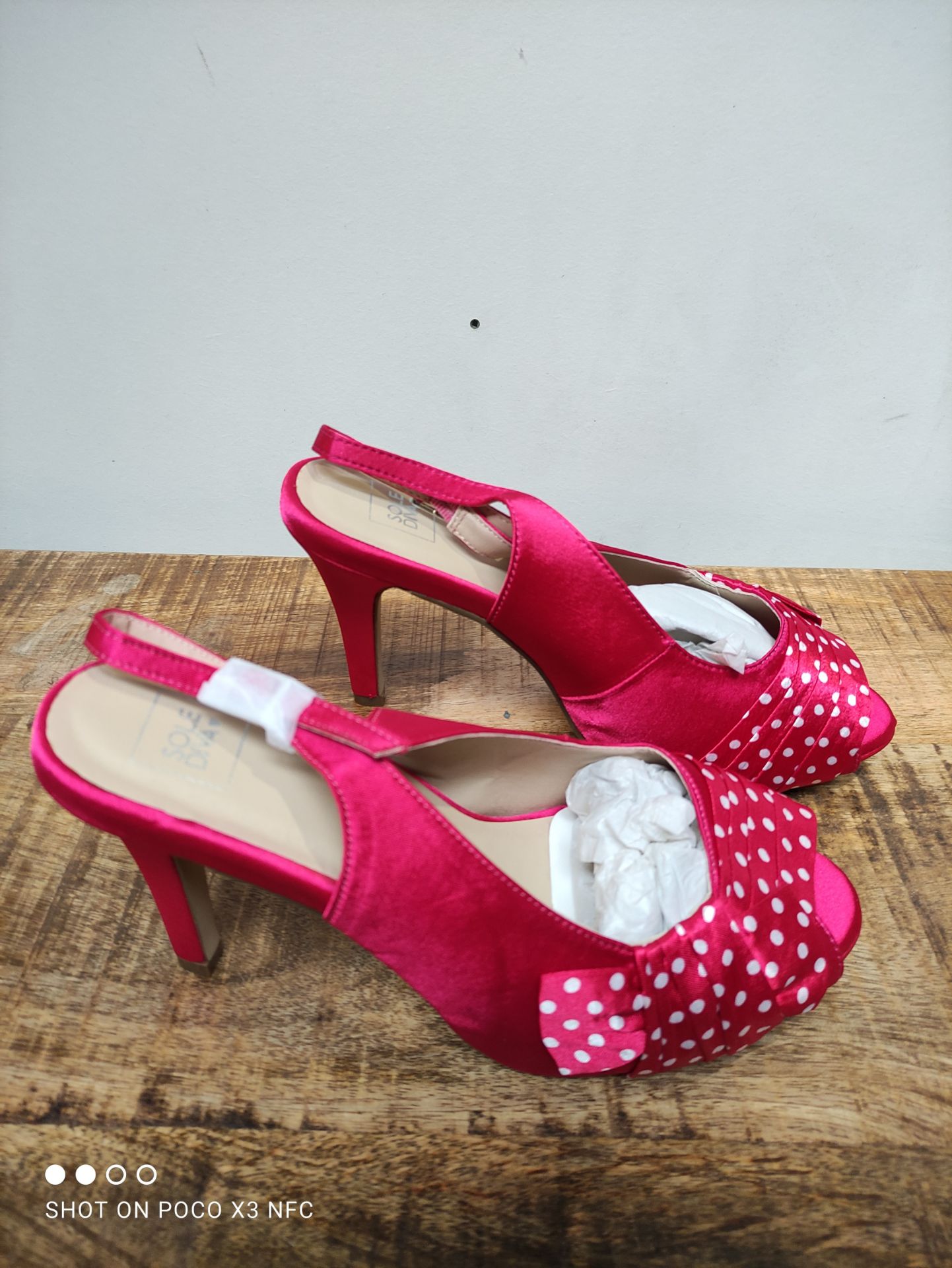 UNBOXED WOMENS SIZE 6 PINK POKER DOT HEEL SHOES RRP £13.99Condition ReportAppraisal Available on