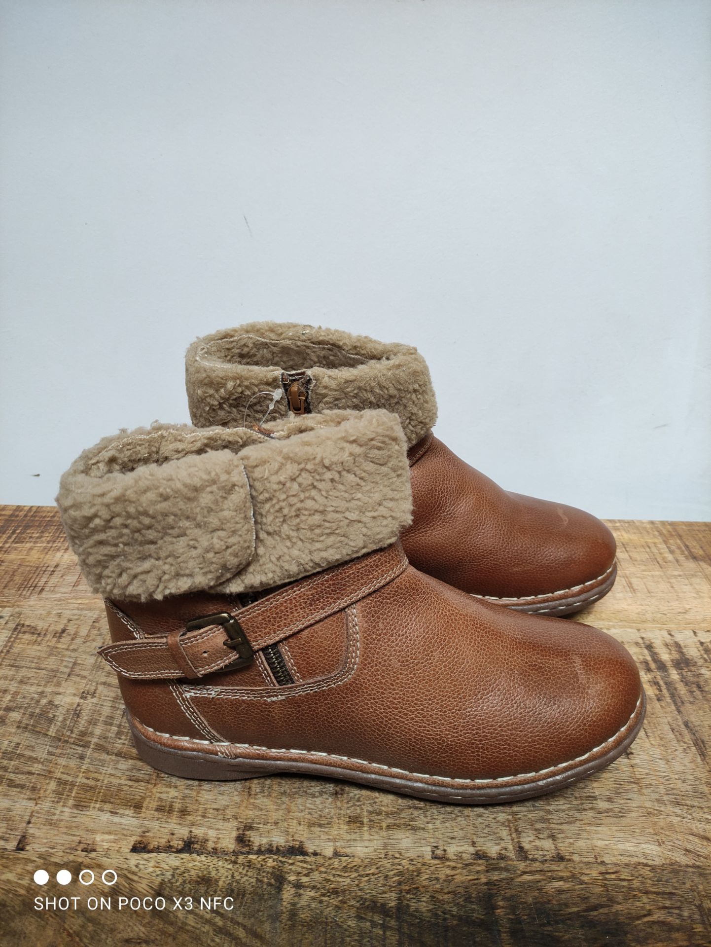 BOXED WOMENS SIZE 6 TAN LOTUS AL BOOTS RRP £39.99Condition ReportAppraisal Available on Request- All