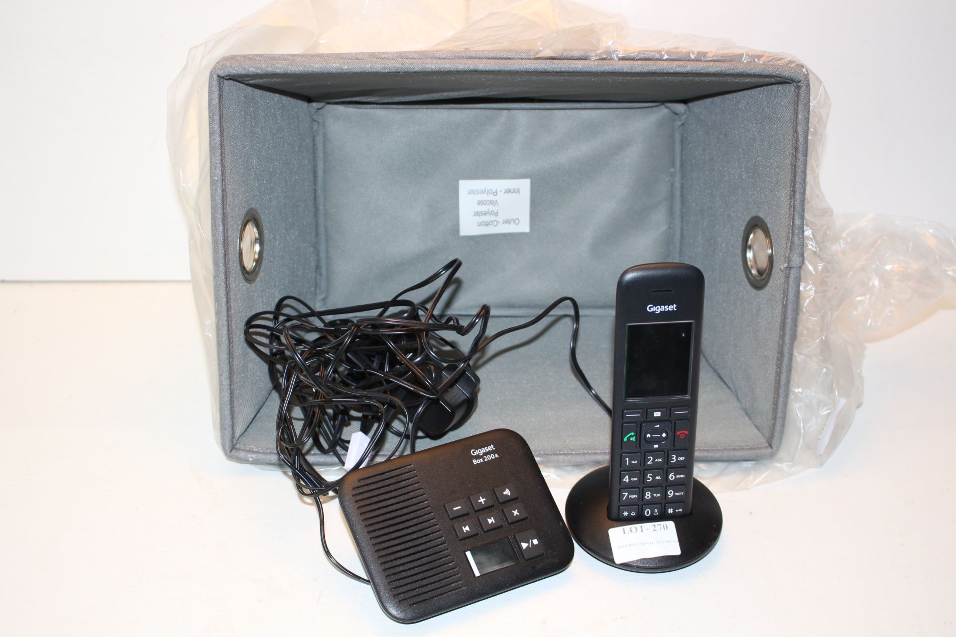 3X ASSORTED ITEMS TO INCLUDE GIGASET PHONE AND STORAGE TRAYSCondition ReportAppraisal Available on