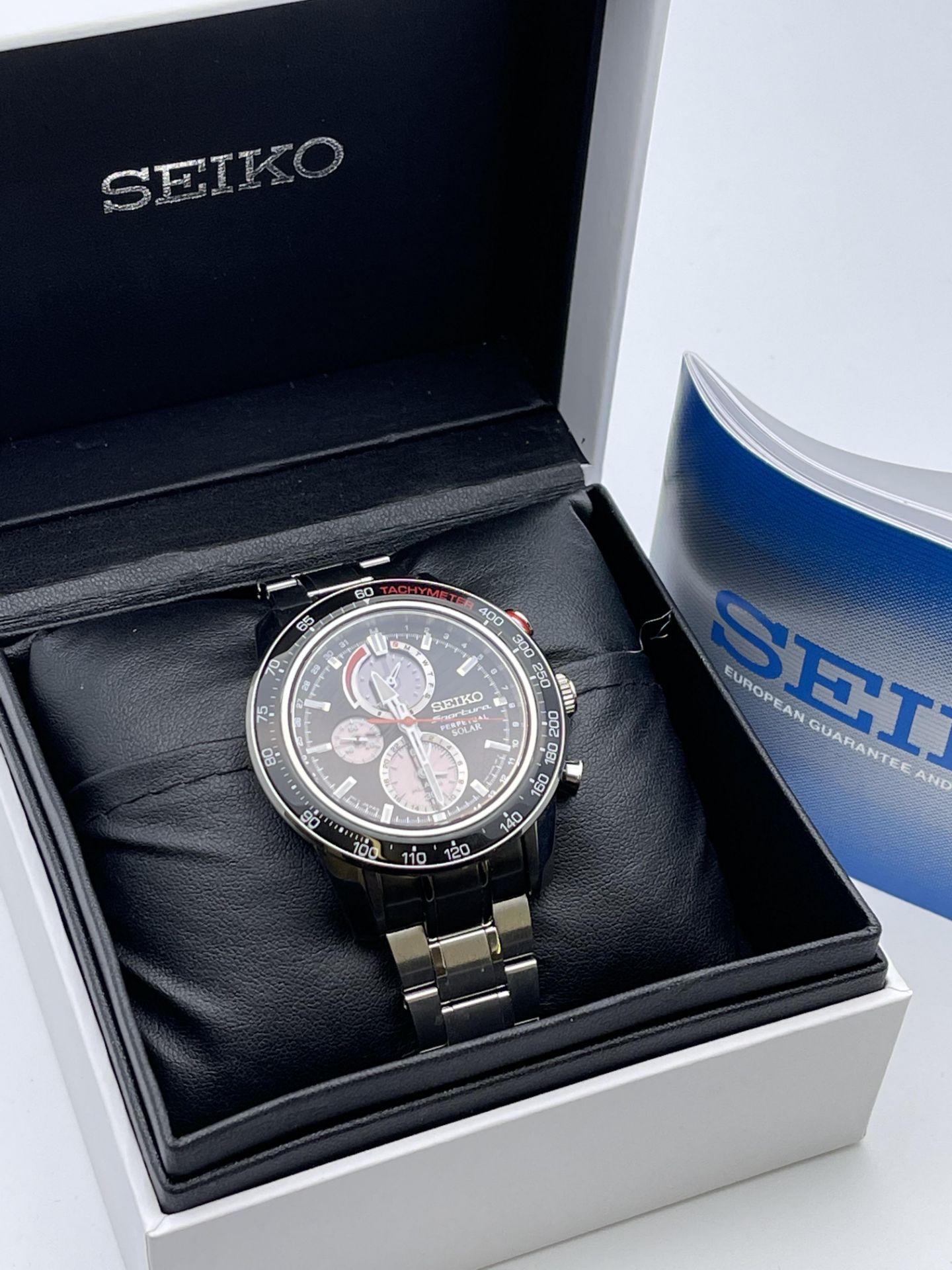 BOXED SEIKO SPORTURA PERPETUAL SOLAR GENTS WATCH, STAINLESS STEEL, RRP-£449.00, GOOD - Image 2 of 3