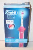 BOXED ORAL B PRO 2 POWERED BY BRAUN 2000 3D WHITE TOOTHBRUSH RRP £29.99Condition ReportAppraisal
