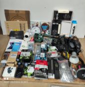 ONE LOT TO CONTAIN A LARGE NUMBER OF ITEMS INCLUDING HP INK, WEBCAMS, CANON AND MORE (IMAGE