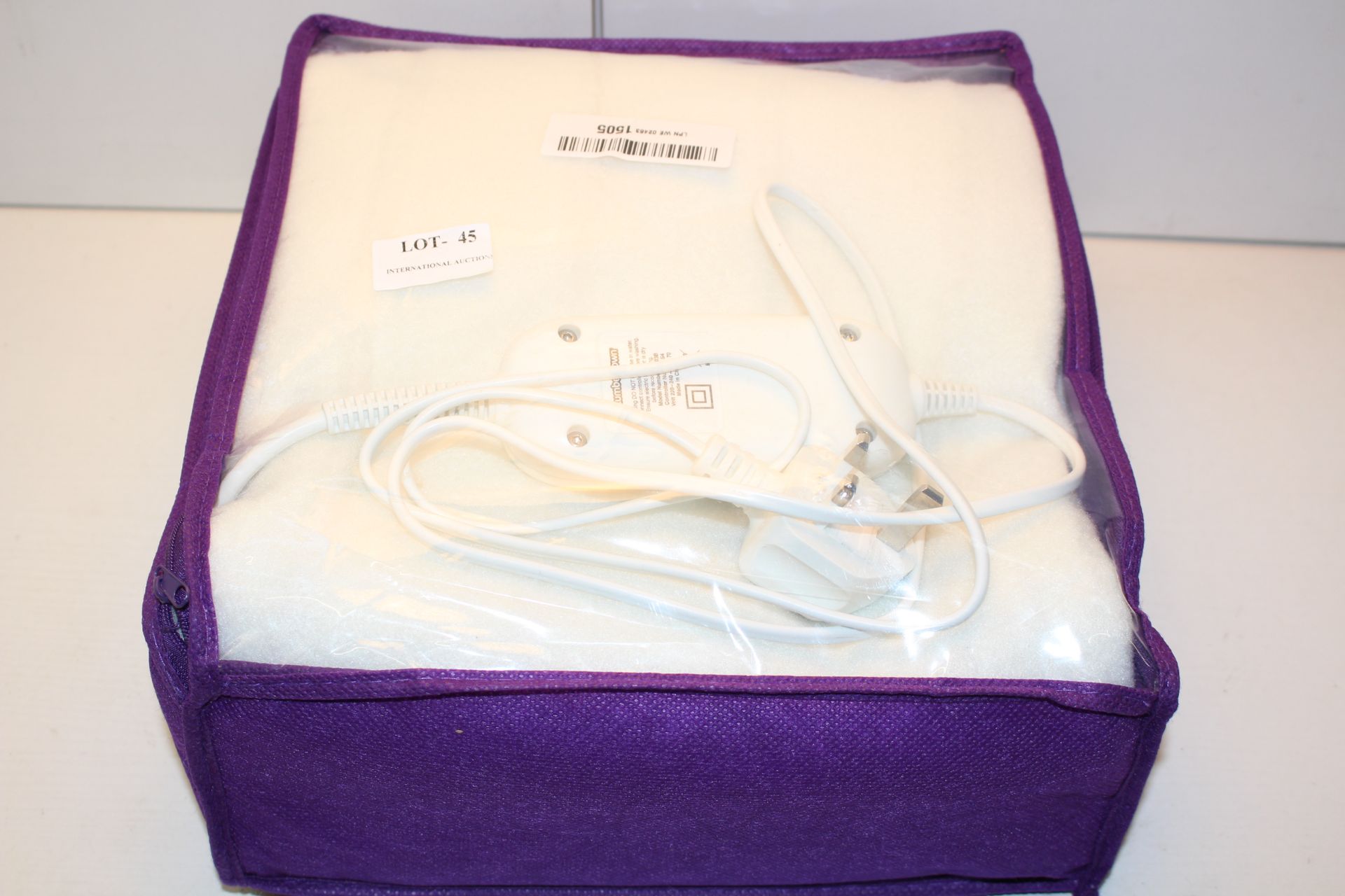 BAGGED SLUMBERDOWN ELECTRIC HEATED UNDERBLANKET RRP £49.99Condition ReportAppraisal Available on