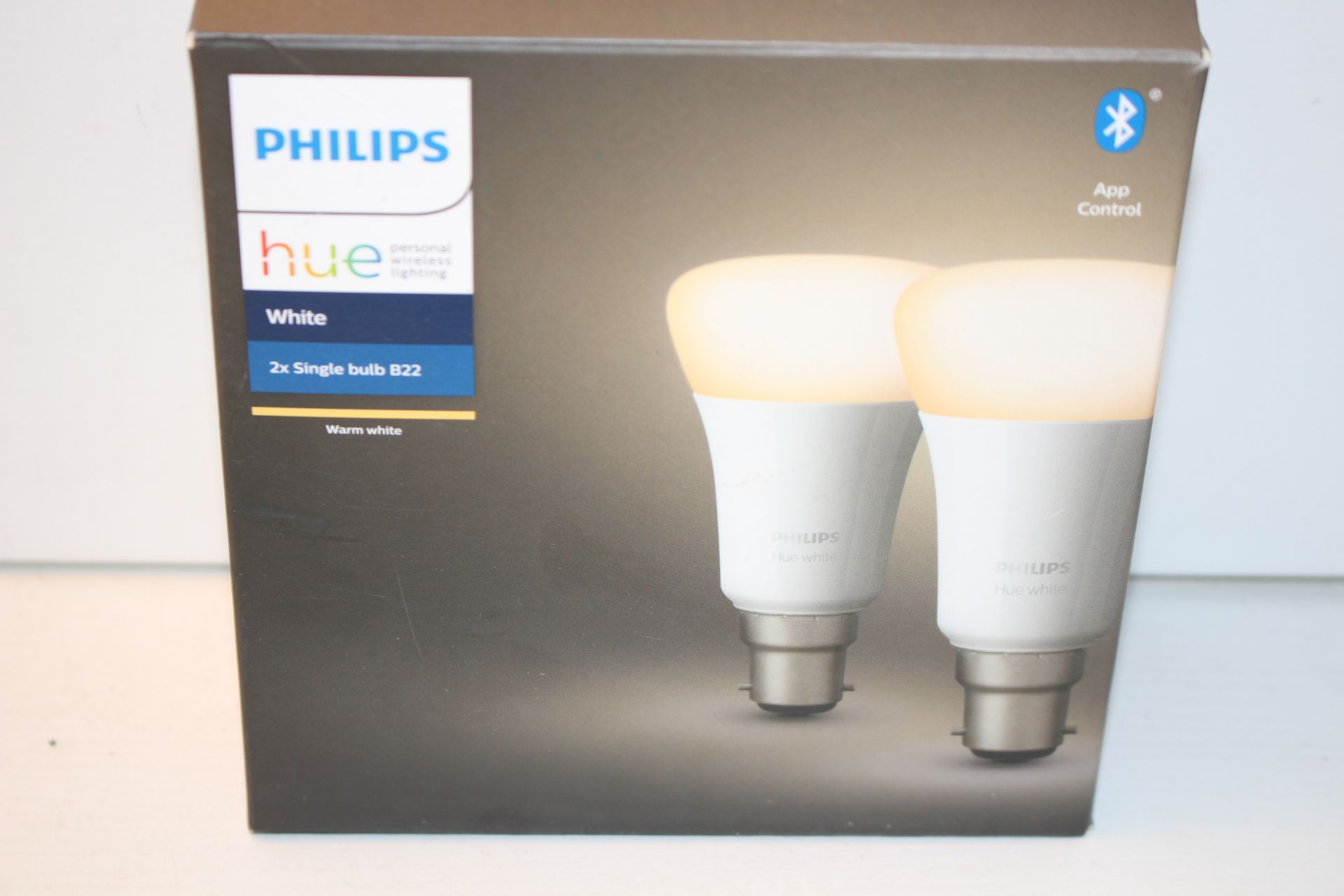 BOXED PHILIPS HUE PERSONAL WIRELESS LIGHTING WHITE 2X SINGLE BULB B22 RRP £24.99Condition