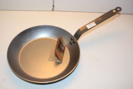 UNBOXED DE BUYER PROFESSIONAL FRYING PAN RRP £89.00Condition ReportAppraisal Available on Request-