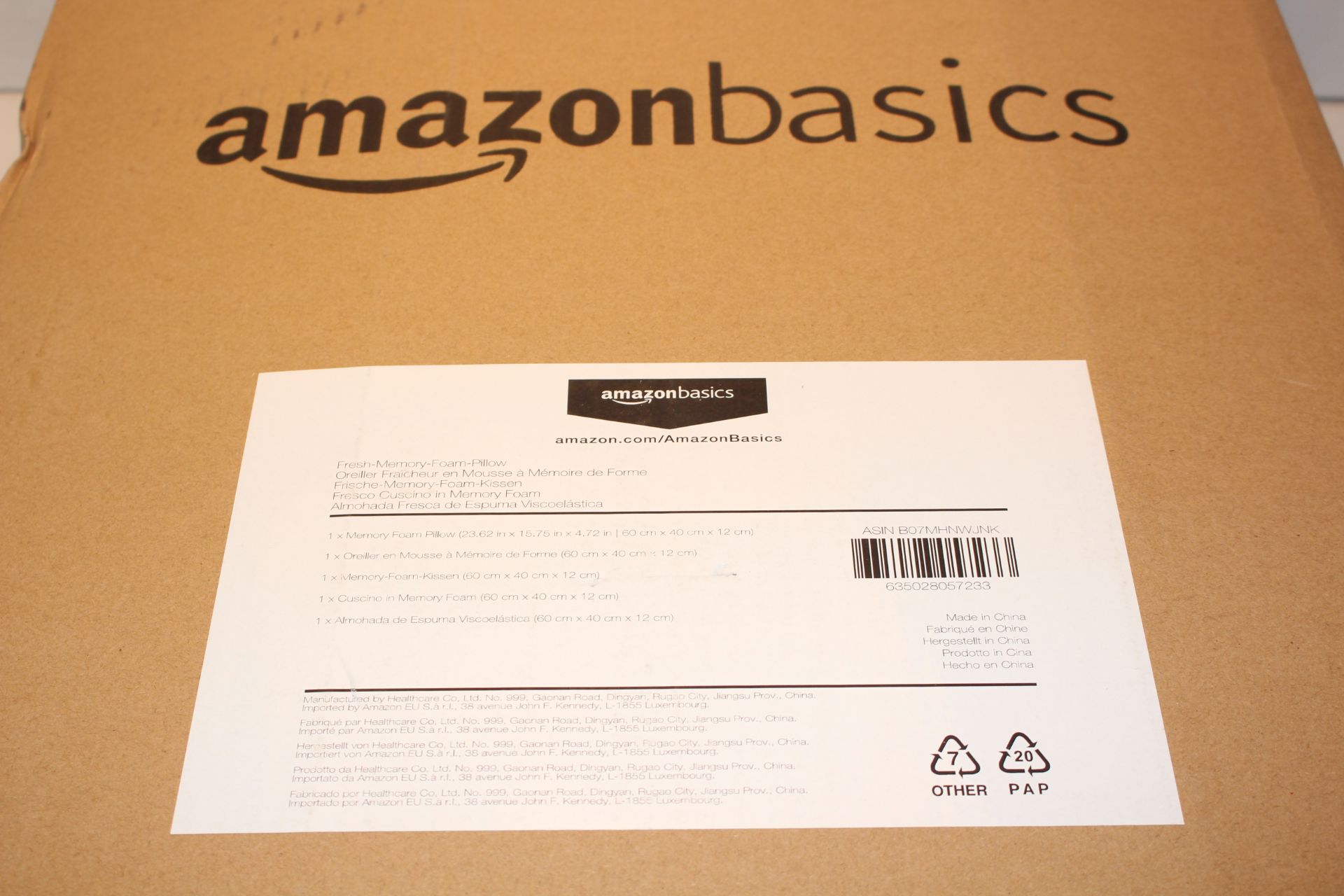 BOXED AMAZON BASICS FRESH MEMORY FOAM PILLOW Condition ReportAppraisal Available on Request- All