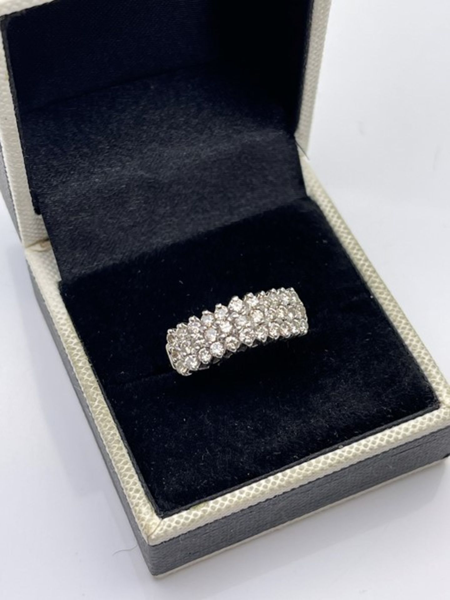 ***£1735.00*** 9CT YELLOW GOLD DIAMOND RING SET WITH THIRTY THREE ROUND BRILLIANT CUT DIAMONDS,